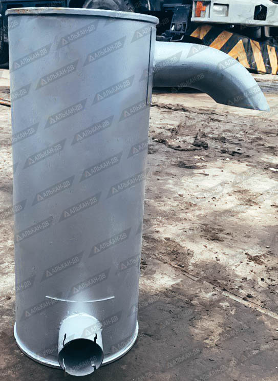 Глушитель Hitachi EX200-5-6  (02)