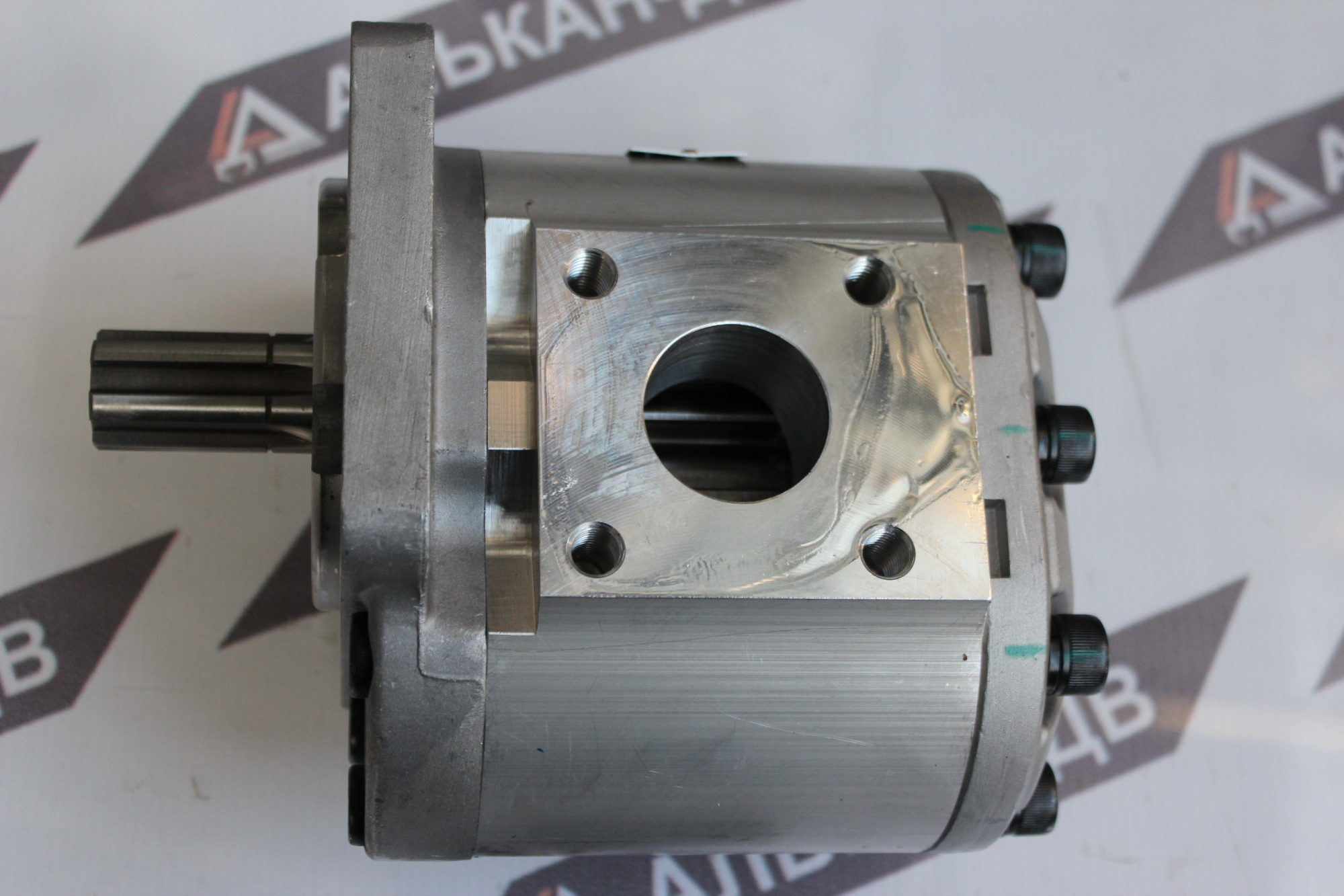 2211150928