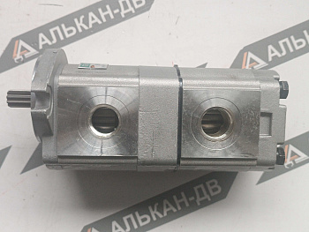 Насос пилотный HPV102 (EX200-5) двухсекц.(16,8см3+16,8см3/82,6(2болта)/10шл; порты в корп./лев.) 4278696/9218005