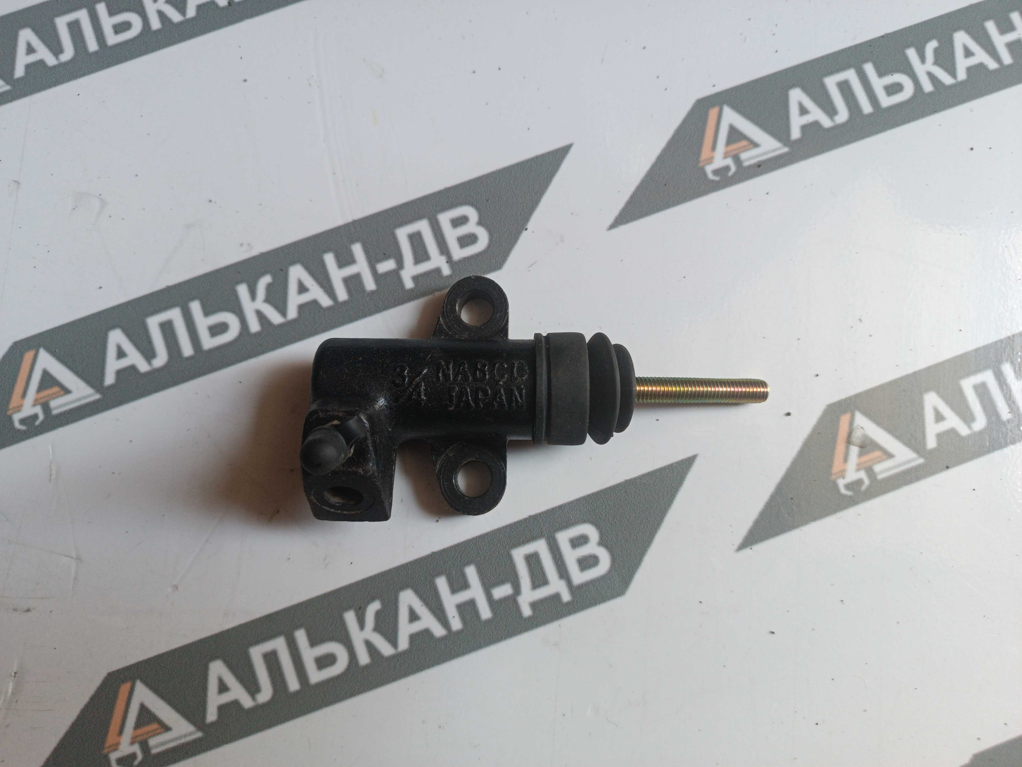 Цилиндр акселератора главный TADANO 360-600-00001
