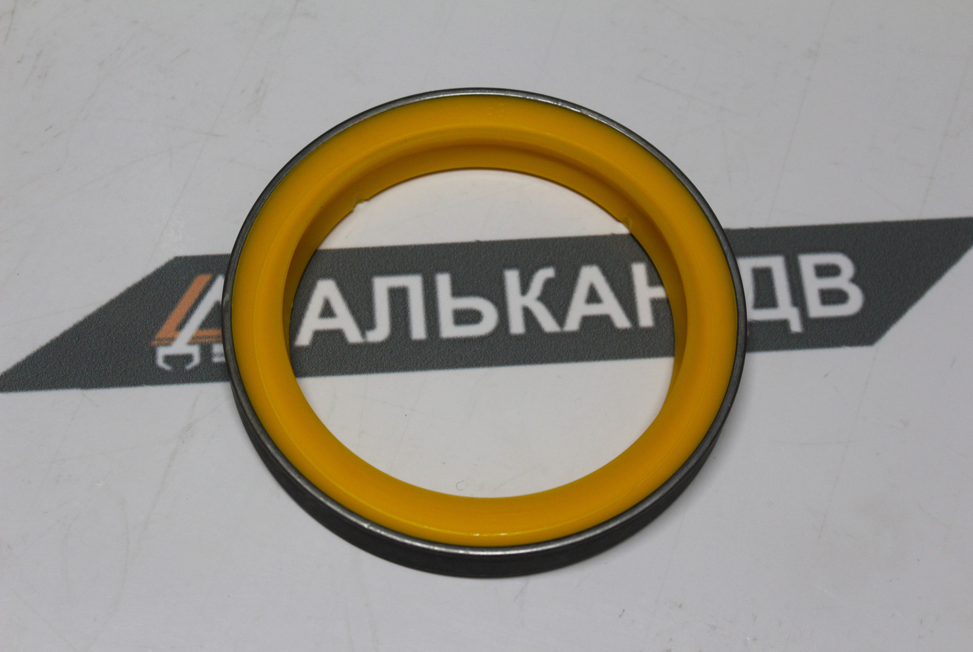 Грязесъемник DLI 82,55х107,95х12,7 (3,25х4,25х0,5) (PU) CAT-6J4169 (1)