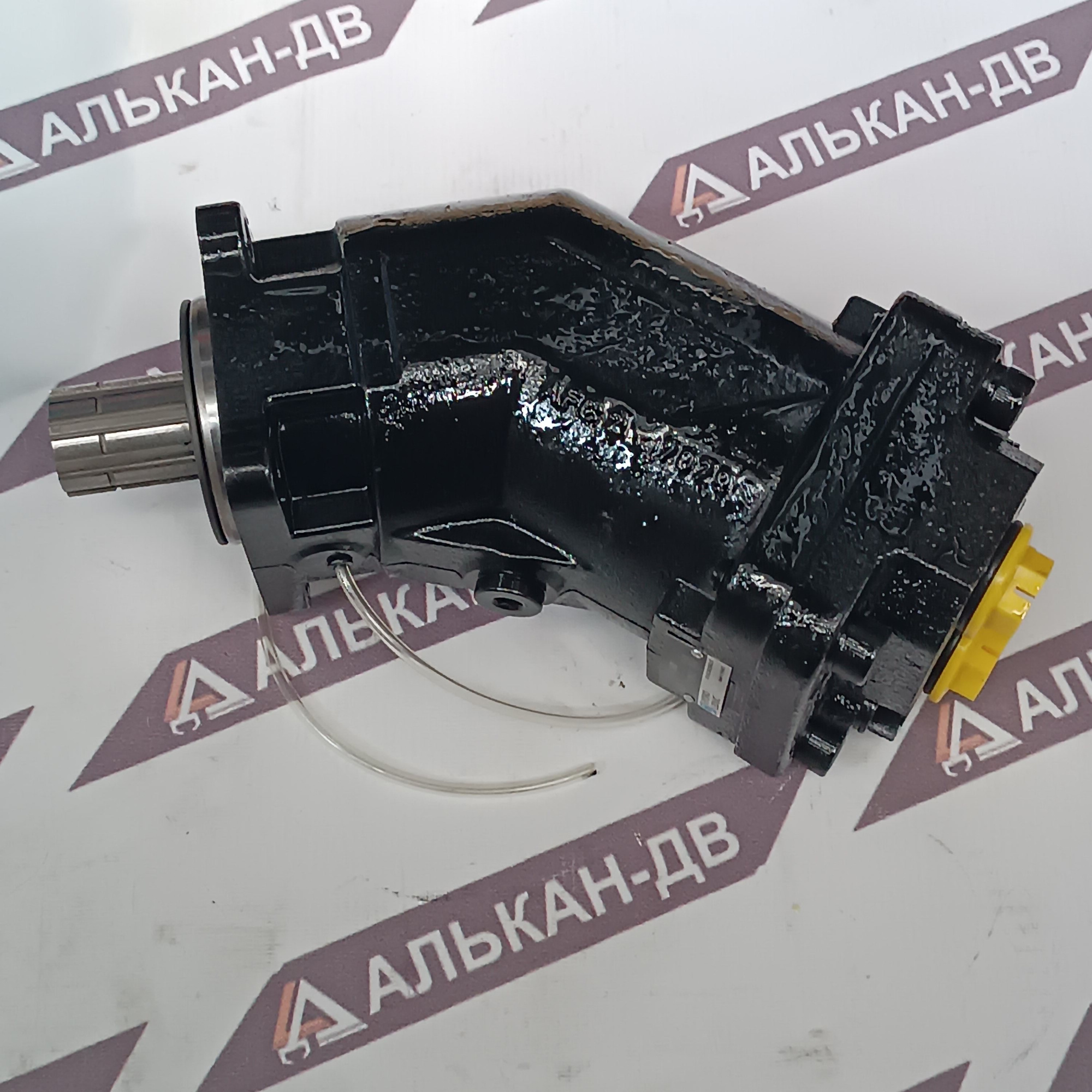 Насос аксиально-поршневой XPi 80(80ISO-8шл.чугунный корпус)