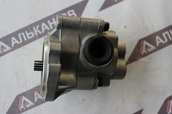 Насос пилотн. SBS120/140(CAT330D/336D)(27,7см3/82(2болта)/13шл/напор в корп+дрен.и всас.внутрь/лев.)