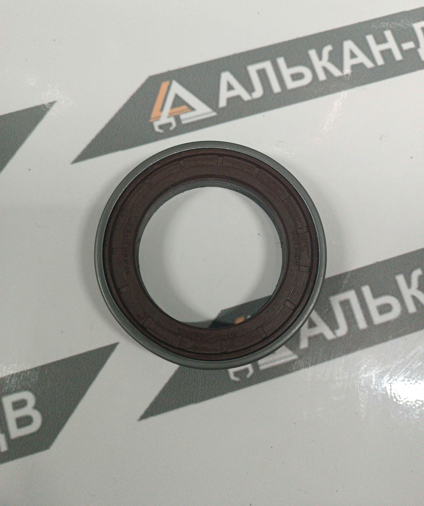 Манжета кассетная (сальник ступицы) 60х90х13 15,5 RWDR 12016418 (1)
