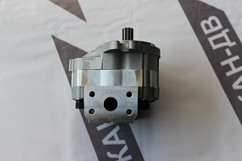 Насос 705-12-21010 Komatsu WA30-1/2(LAR10(82,6/10шл/порты под фланец/пр.))