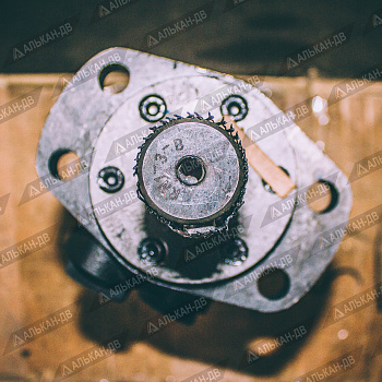 Орбит мотор OMR-315-4-B-D(OMR-315SA3P5Y10)/овальный фланец/82,6/4 отв/вал 32/шпонка 10 мм