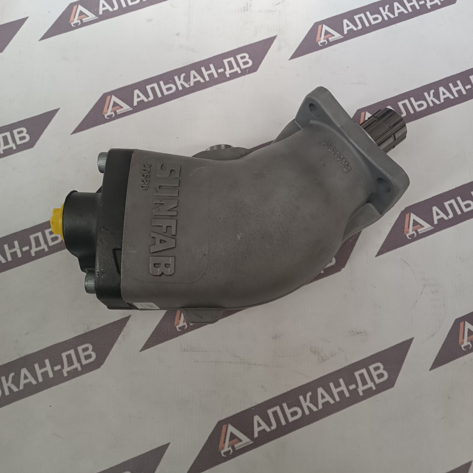 Насос аксиально-поршневой CAP-064R-N-DL4-L35-SOS-000 (80ISO-8шл.алюм.корпус)