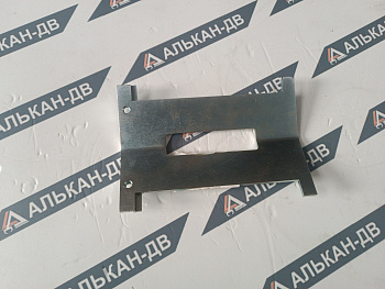Кронштейн нижних скользунов (L=200мм) стрелы UNIC 500 (оригинал)