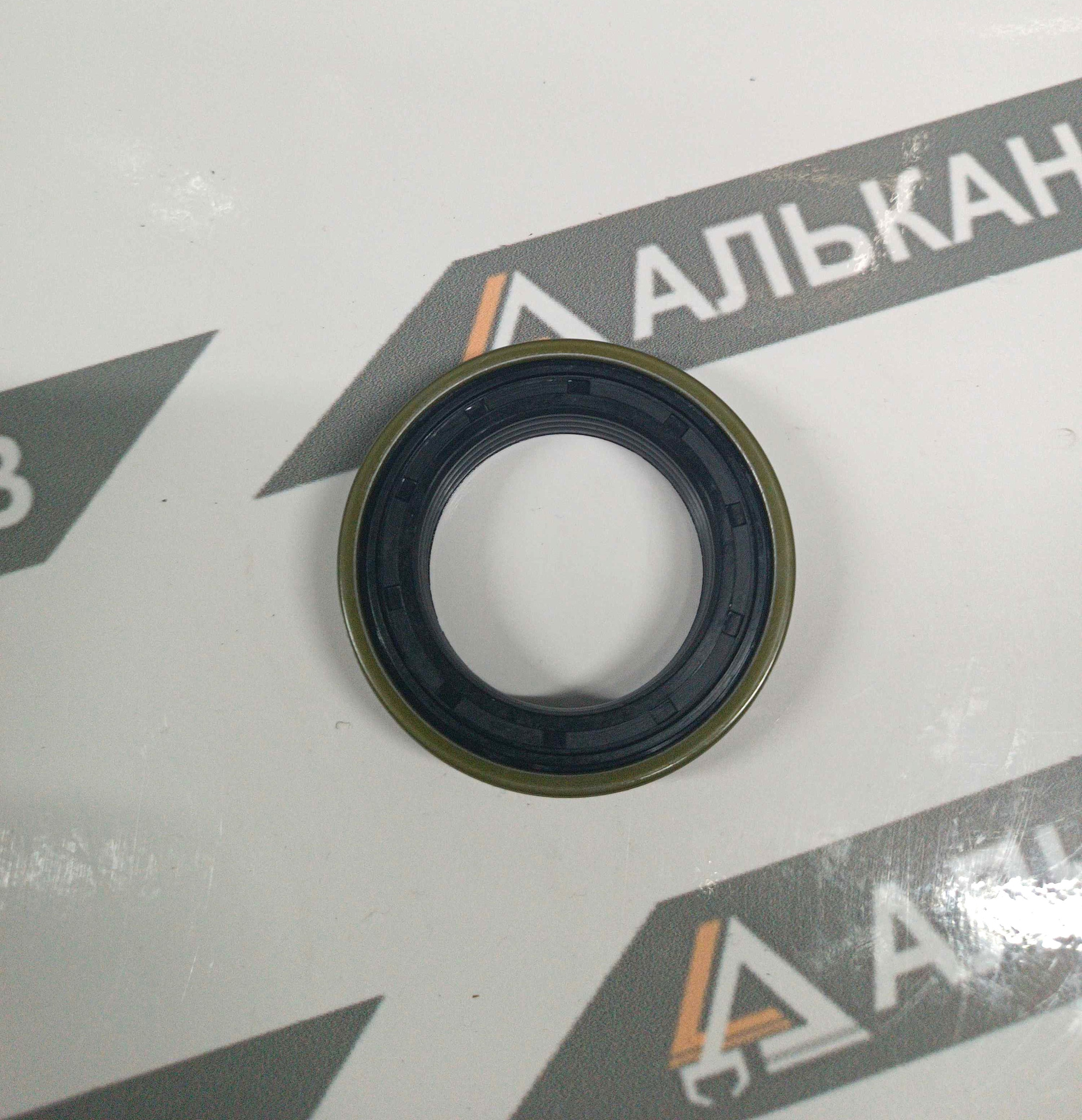 Манжета кассетная (сальник ступицы) 45х70х14,5 17 RWDR 12015392B (1)