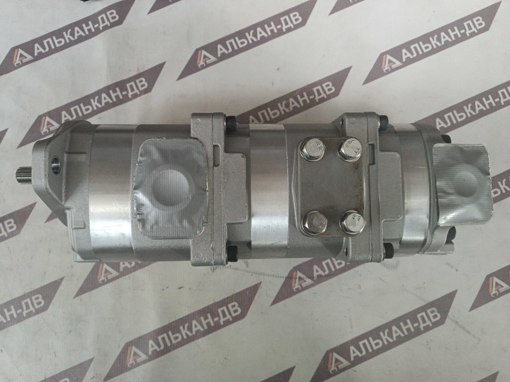 Насос 705-55-24110 Komatsu LW100-1H-1X (SAL322814(101,612шлпорты под фланецлев.)) (1)
