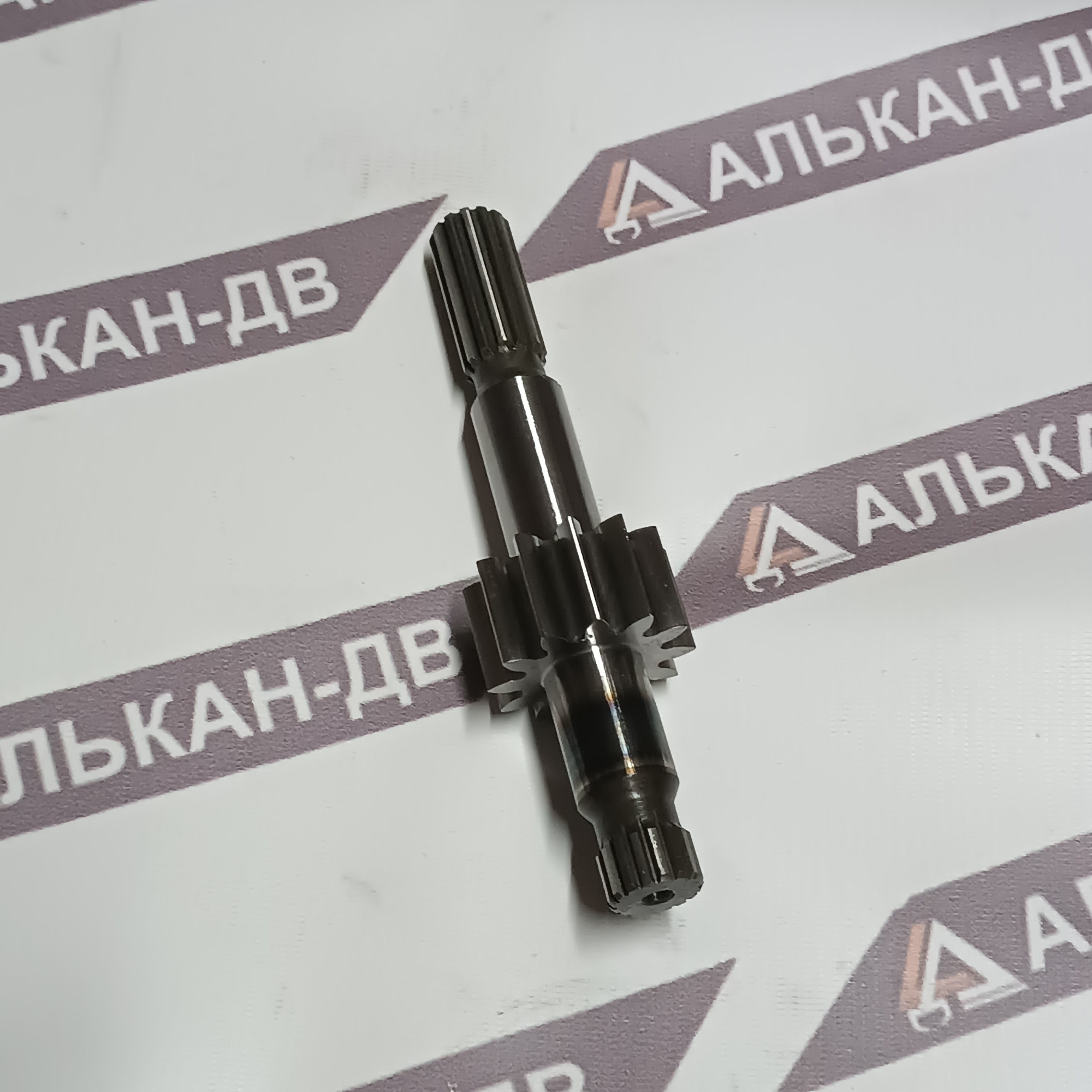 Шестерня насоса (705-55-24110) первая секция D2213 шлицев