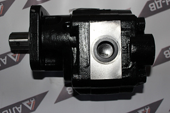 Насос шестеренчатый CBGTC2063-BLHL (80/ISO - 8шл/порты в стороны 1 1/4"/лев)