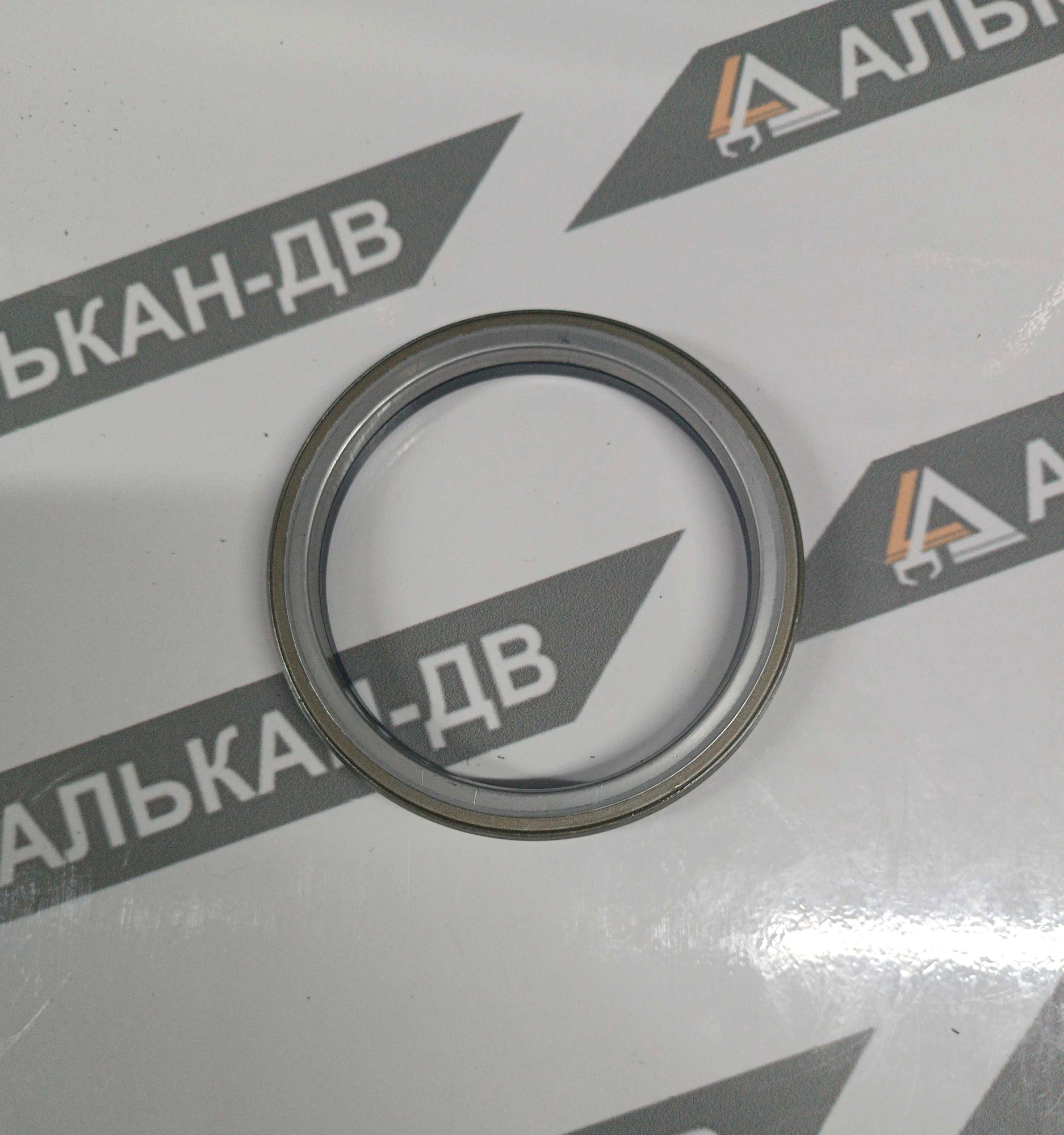 Манжета кассетная (сальник ступицы) 92х112х14 15 RWDR (1)