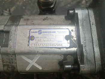 Насос шестеренчатый SAUER (б/у, в разбор)