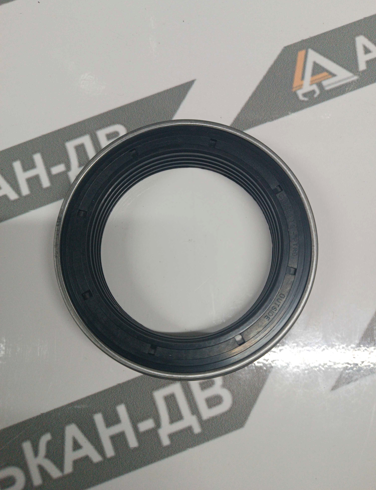 Манжета кассетная (сальник ступицы) 70х100х12,5 16 RWDR 12029817B (1)