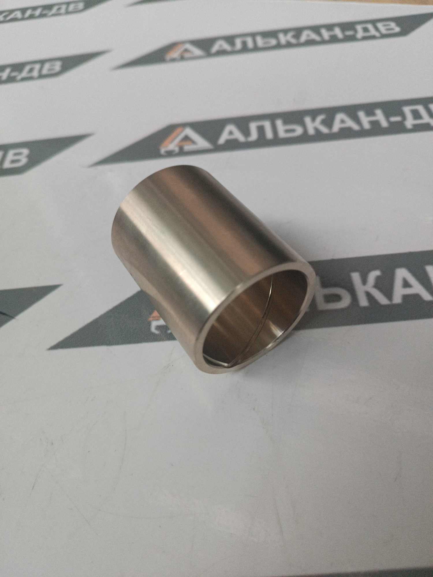 Втулка бронзовая JDB-1U 40х47х57 (подшипник скольжения пальцев КМУ UNICTADANO