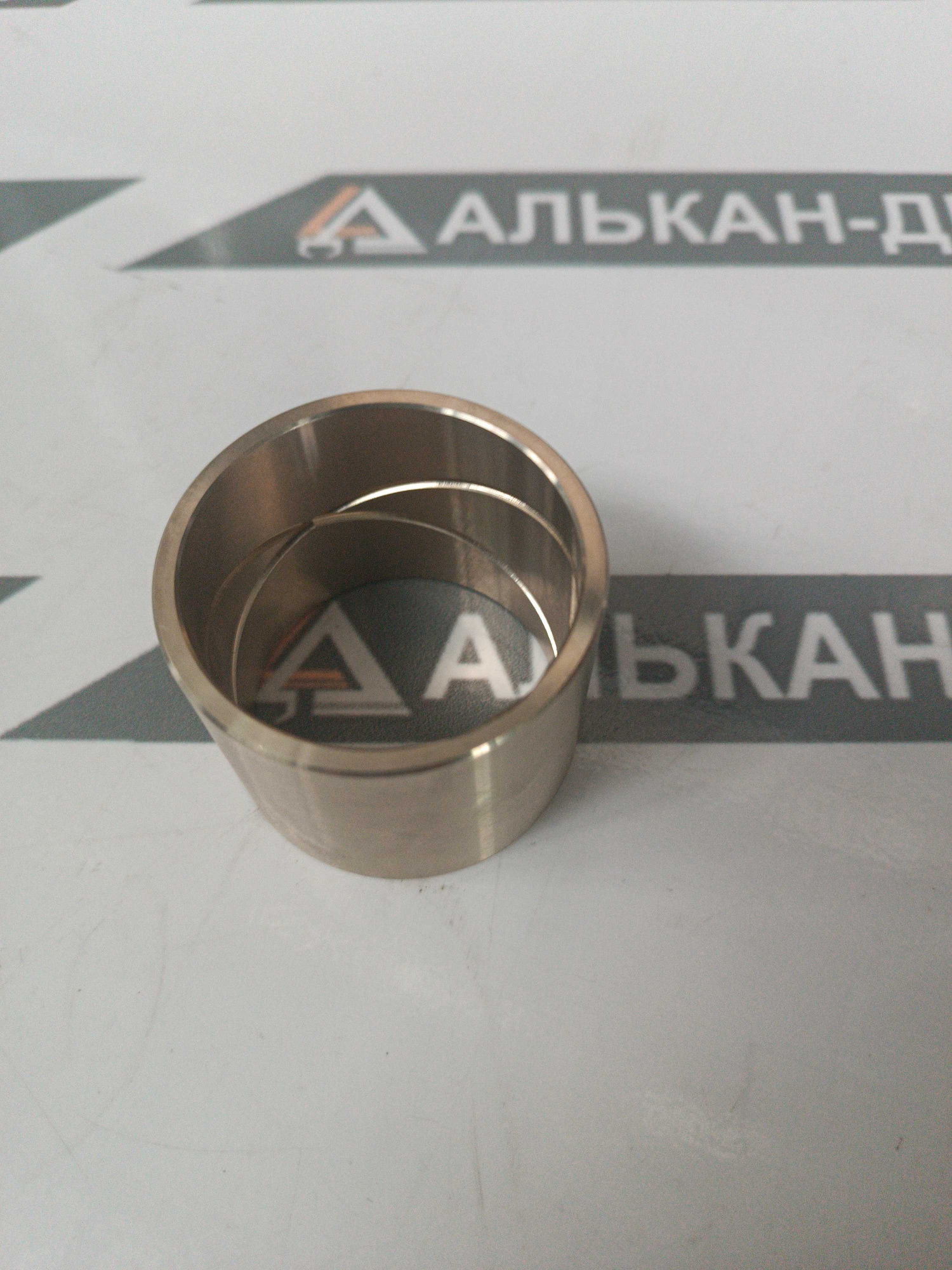 Втулка бронзовая JDB-1U 50х57х45 (подшипник скольжения пальцев КМУ UNICTADANO
