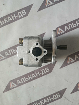 Насос минитрактора Kubota(Iseki;Yanmar) 38240-36100(9,3см3/50,8(4болта)/12шл/4болта/кв.фл./порты в стороны в корп.под фланец/лев.)